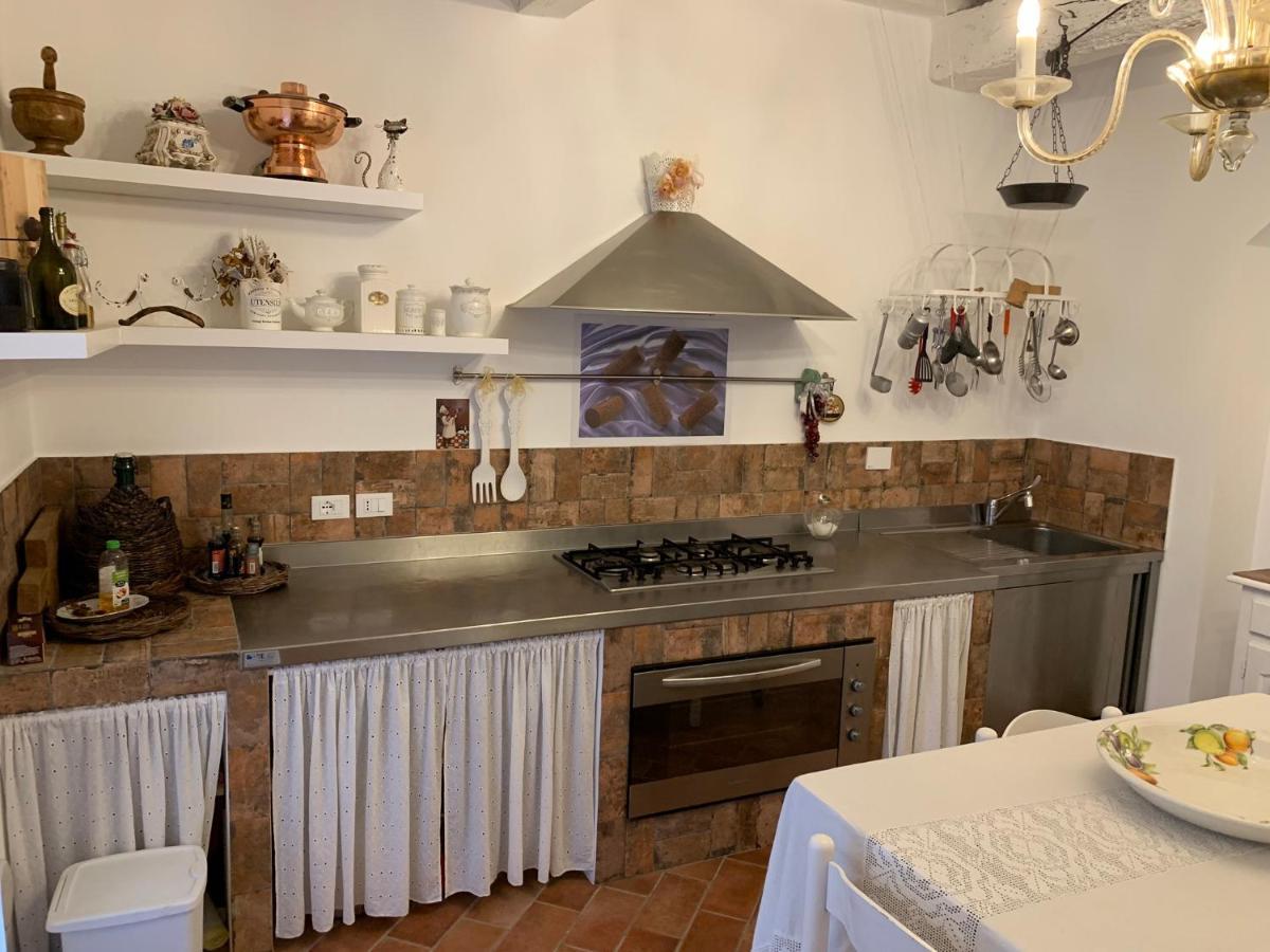 La Casa Dei Ricordi Lägenhet Collesalvetti Exteriör bild