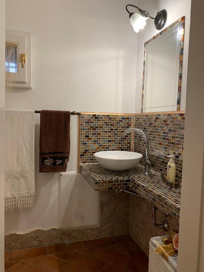 La Casa Dei Ricordi Lägenhet Collesalvetti Exteriör bild