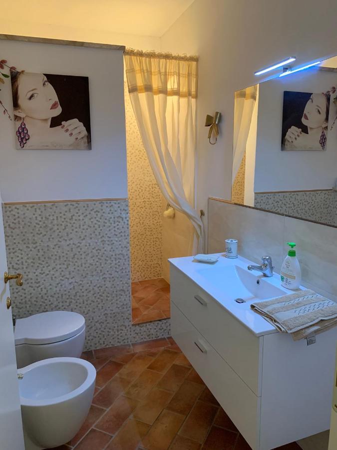 La Casa Dei Ricordi Lägenhet Collesalvetti Exteriör bild