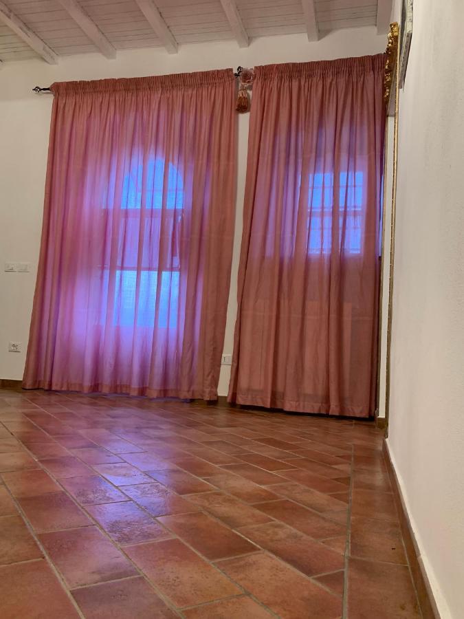 La Casa Dei Ricordi Lägenhet Collesalvetti Exteriör bild